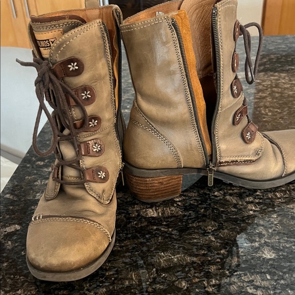 PIKOLINOS Brown Combat Boots with Floral Accents - Picture 2 of 5